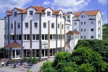 Aron Hotel 3*